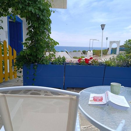 Right Across The Sea Villa Nea Kallikrateia Exterior photo