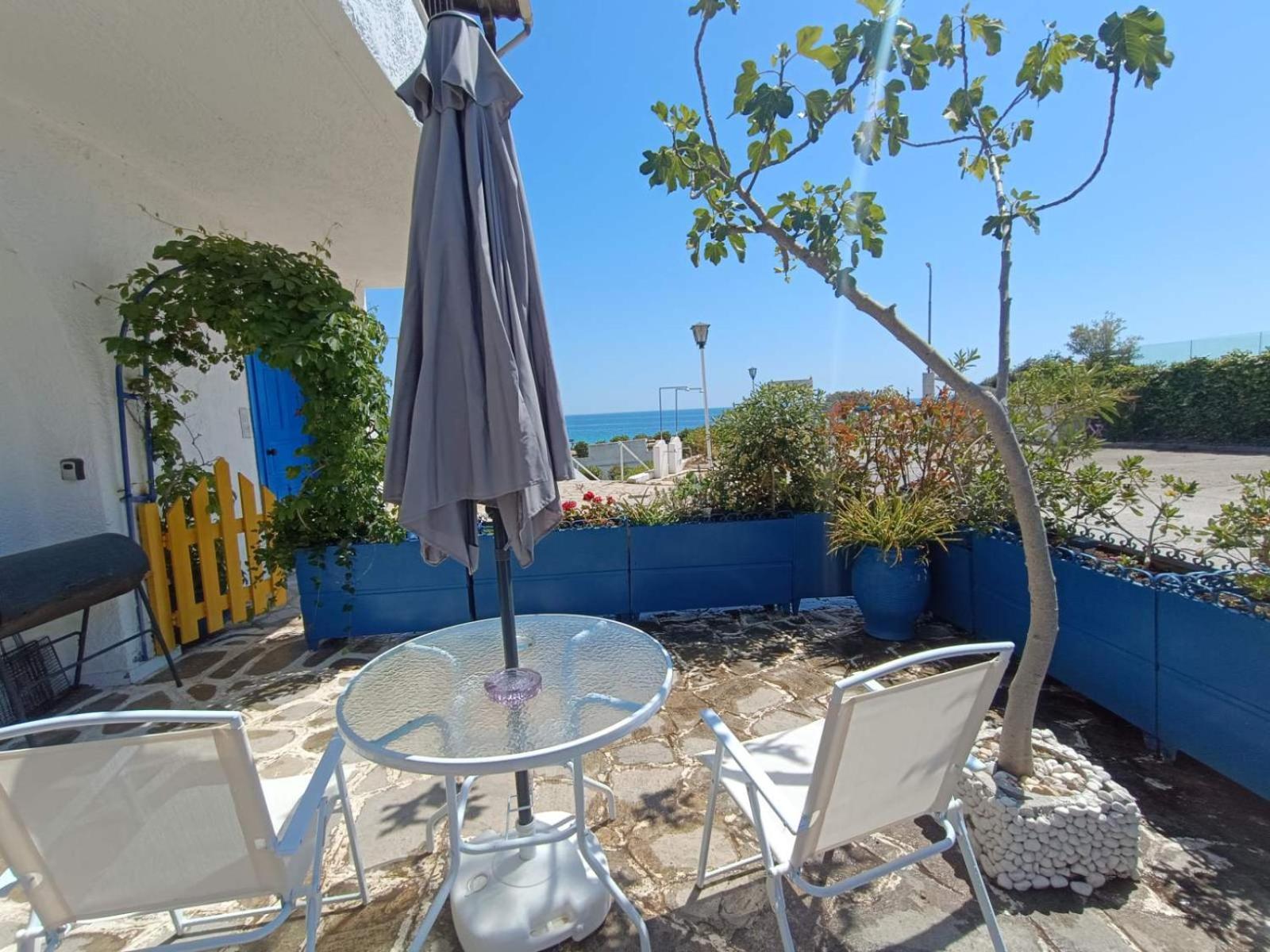 Right Across The Sea Villa Nea Kallikrateia Exterior photo